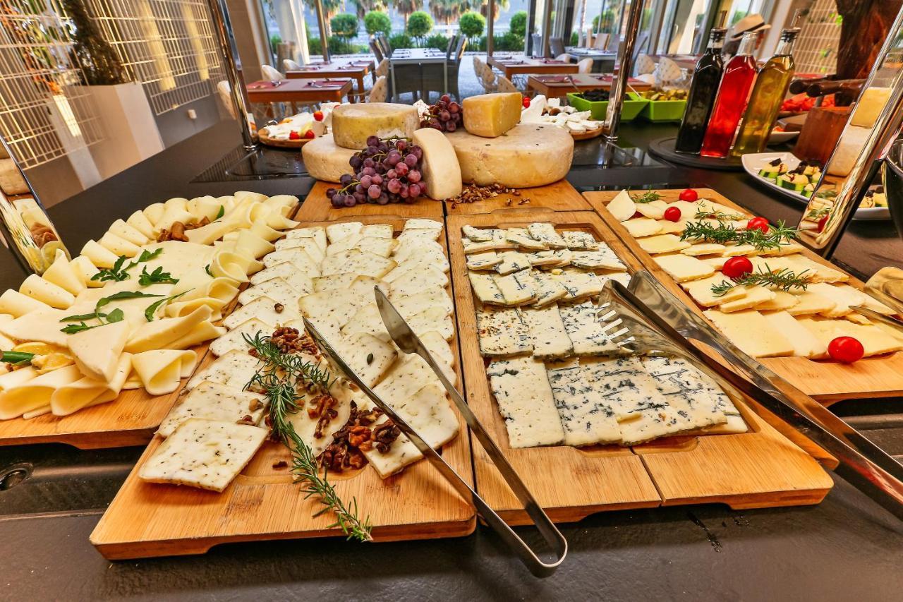 Carine Hotel Kumbor Superior Herceg Novi Eksteriør billede