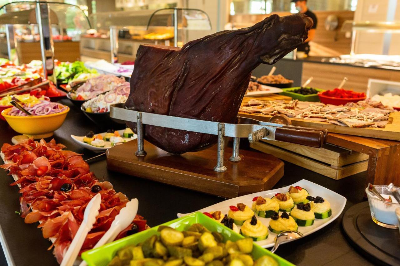 Carine Hotel Kumbor Superior Herceg Novi Eksteriør billede